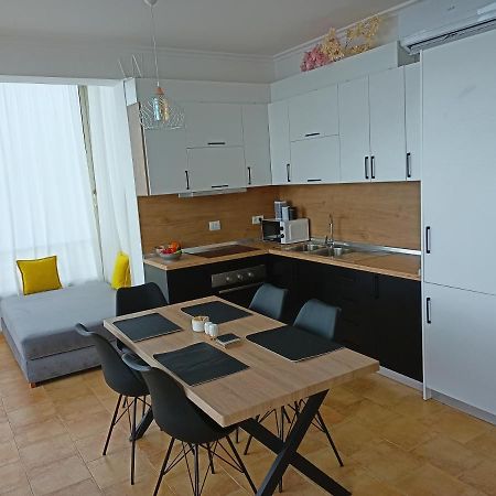 Apartman Dagmar Durres Bagian luar foto