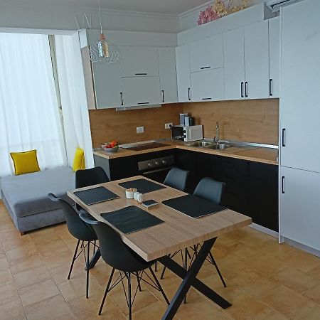 Apartman Dagmar Durres Bagian luar foto